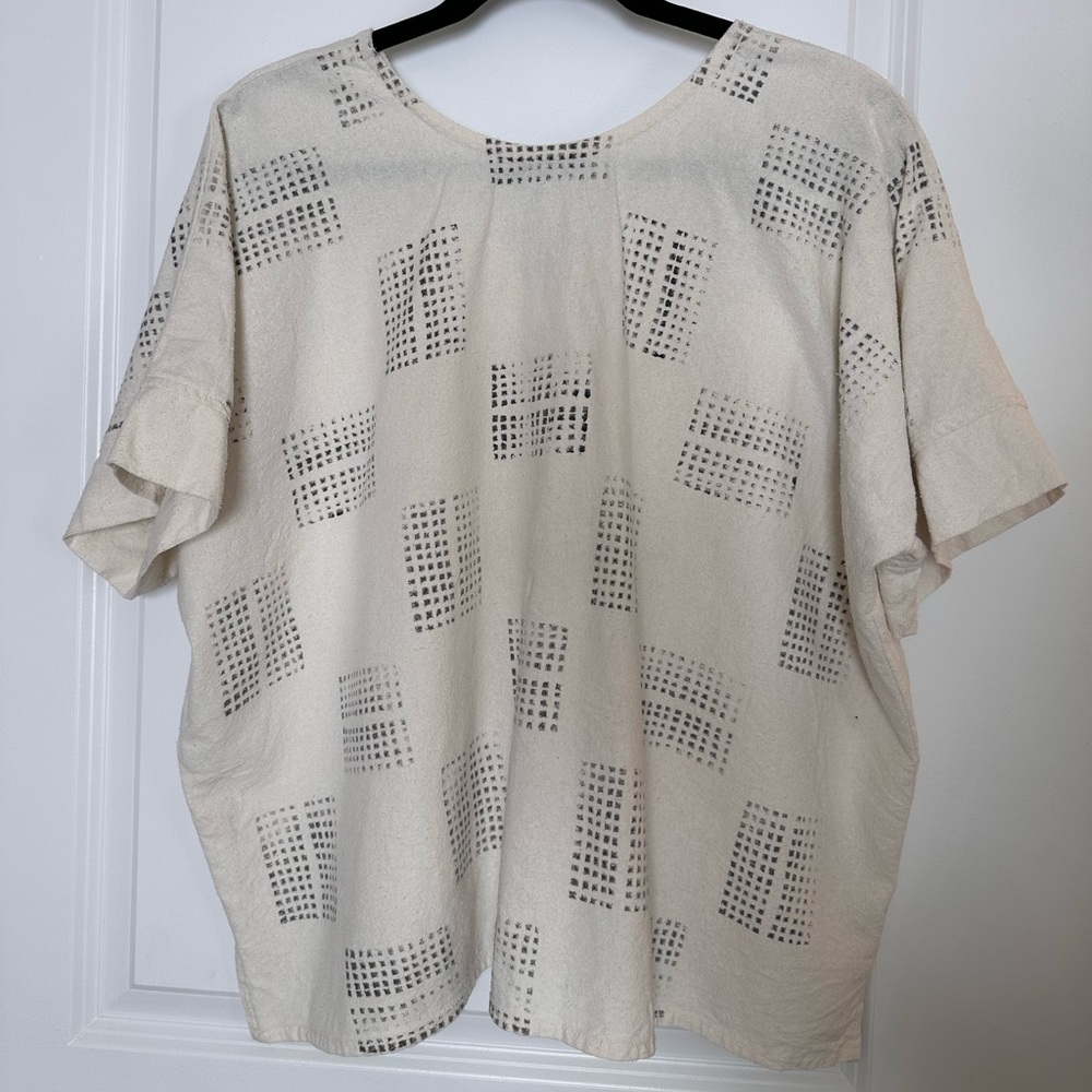 Pamut Apparel ‘Hanna Top’ in Squares Print, 100% Silk, reversible, size XL